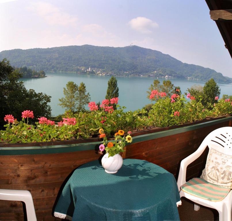 Ferienwohnungen Salmen Pörtschach am Wörthersee Szoba fotó